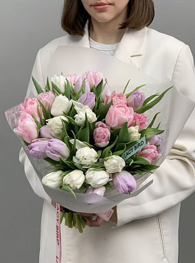 Нежный микс тюльпанов 