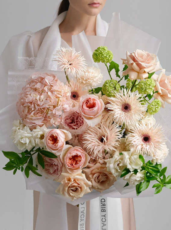 Букет в подарок на свадьбу Марины и Сергея, 11 мая