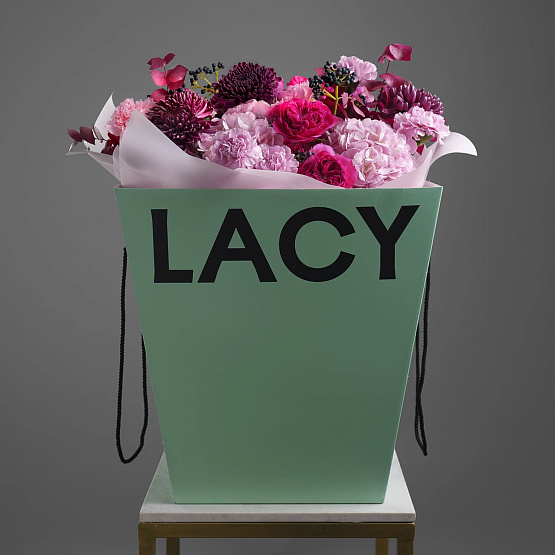 «Малиновое конфетти» авторский букет