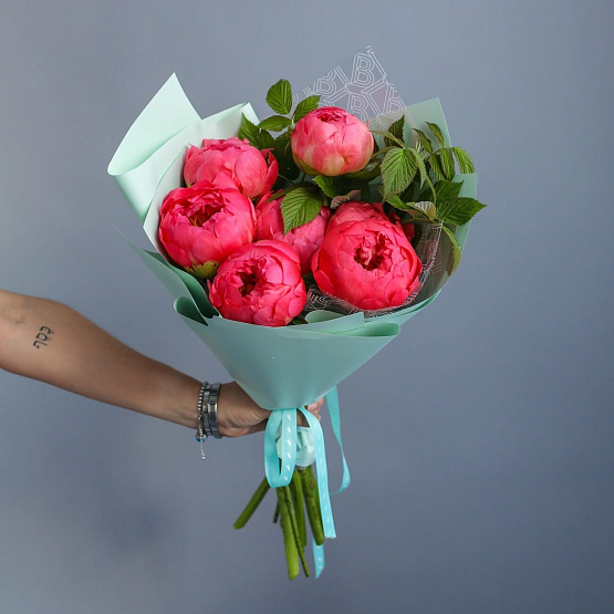 Букет из пионов «Coral Charm»