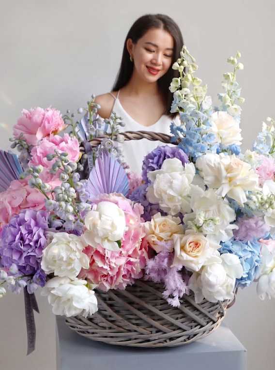 “Watercolor palette” Flower Basket