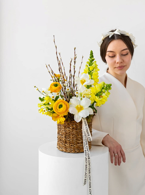 “Sun in Petals” Flower Basket