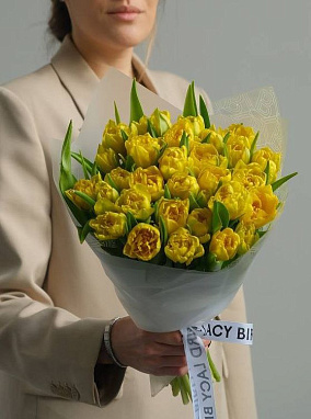 Желтые тюльпаны 31 шт