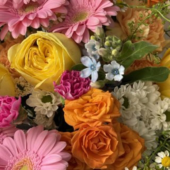 Bouquet of guipure