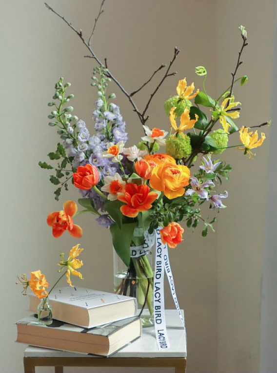Flower Subscription M (4 bouquets for 4 weeks)