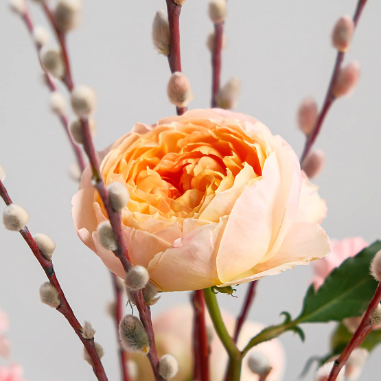 Пасхальная композиция «Зайка в саду»