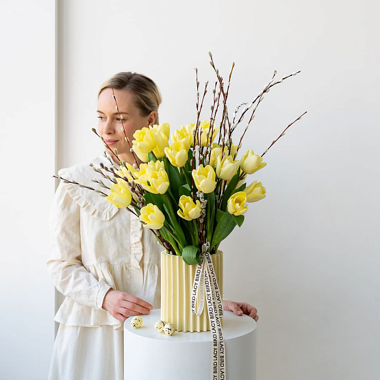 Тюльпаны в вазе