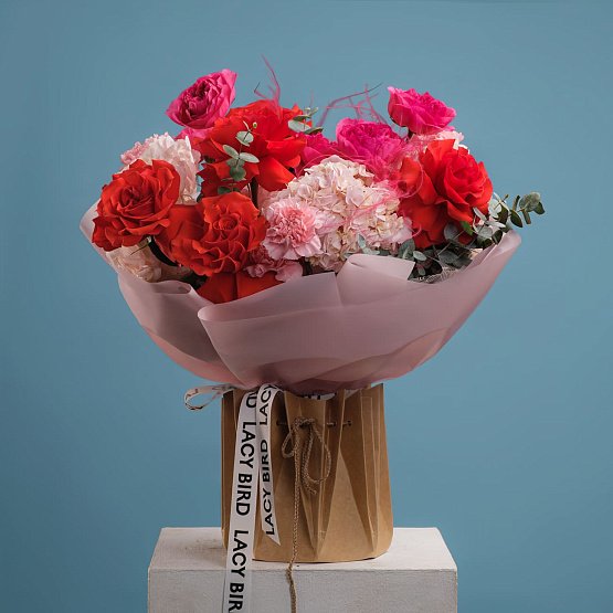 «Алый Марабу» авторский букет