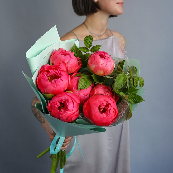 Букет из пионов «Coral Charm»