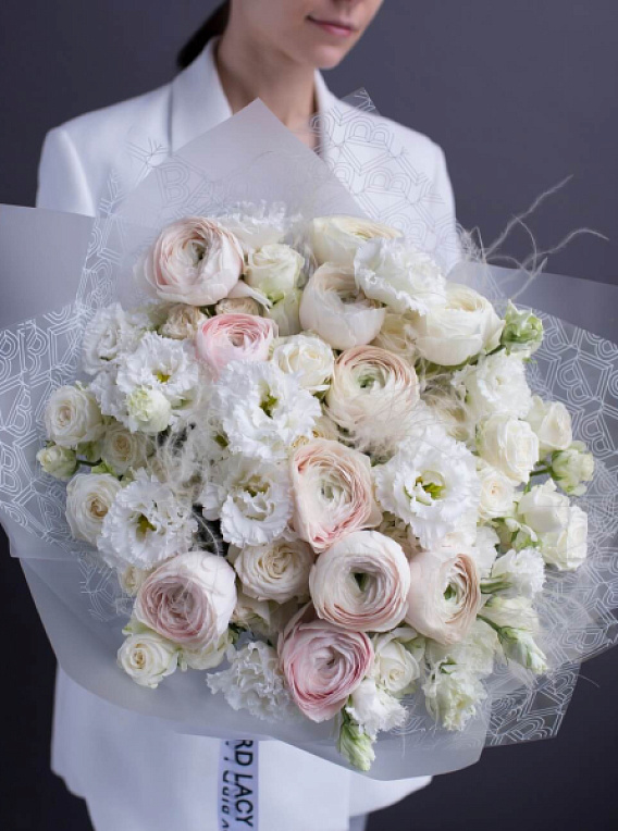 Триобукет «Нежный шепот»