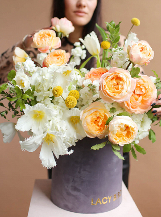 Коробка с цветами «Оттепель»