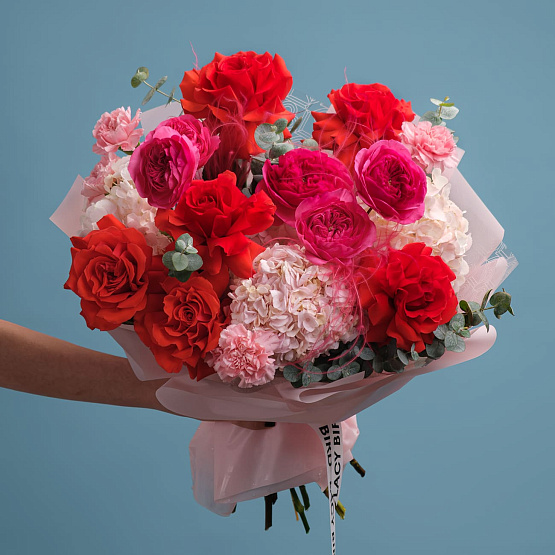 «Алый Марабу» авторский букет