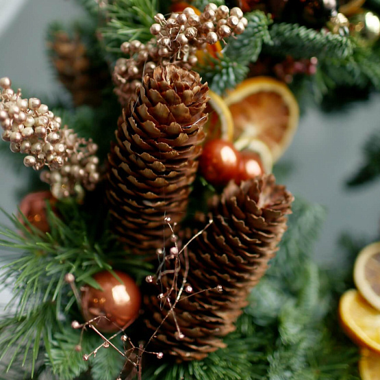 “Mandarin” Christmas Wreath