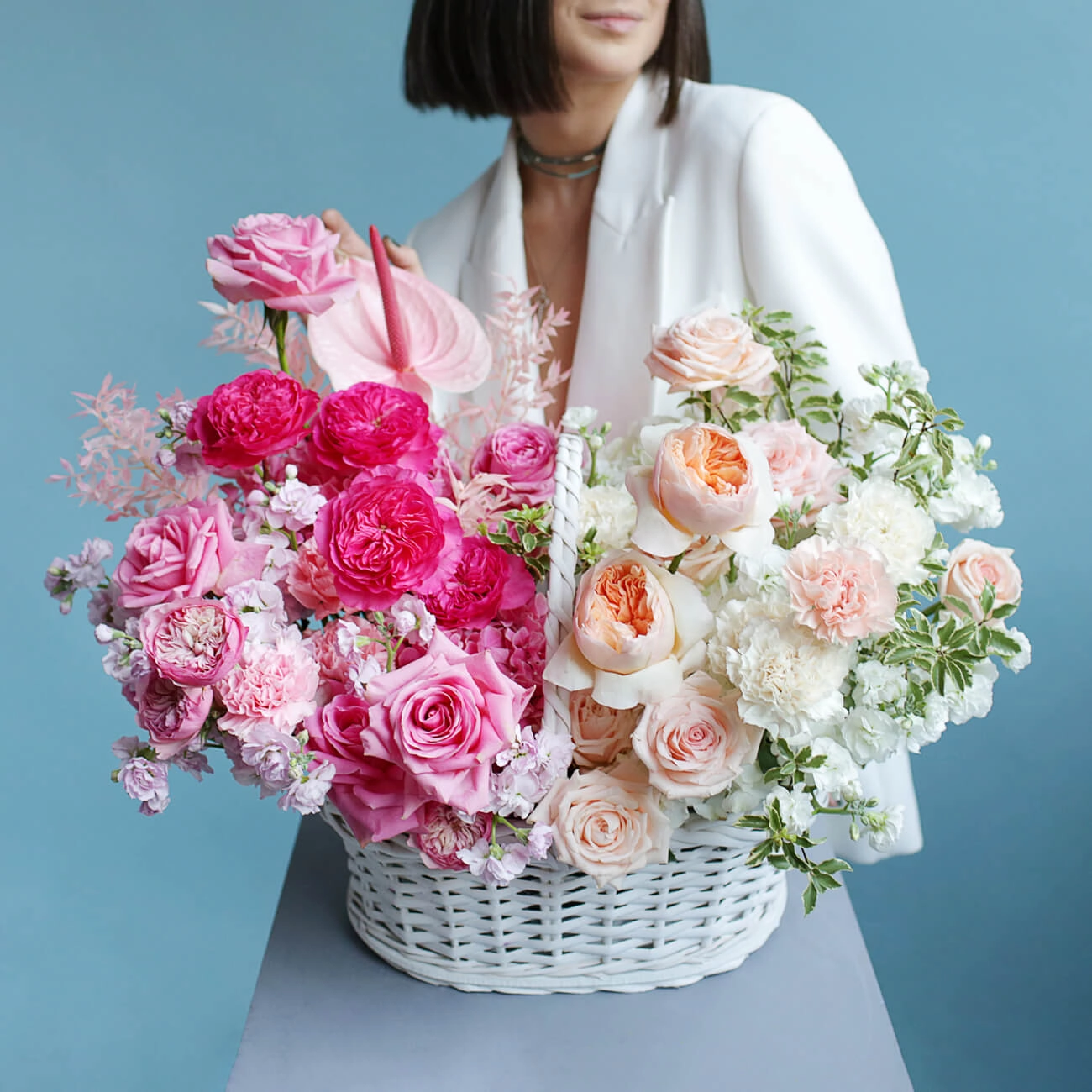 Корзина с цветами «Цветущий садик»